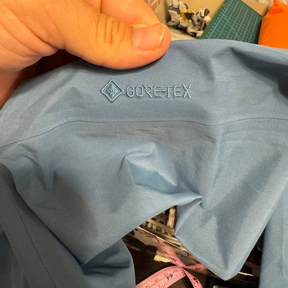 Arcteryx Zeta SL Jacket Women’s Size XS Goretex Shell Outdoor Rain Blue 2021 - Picture 5 of 8